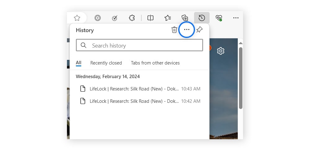 A screenshot displaying the Microsoft Edge settings to select 'clear browsing data' option.