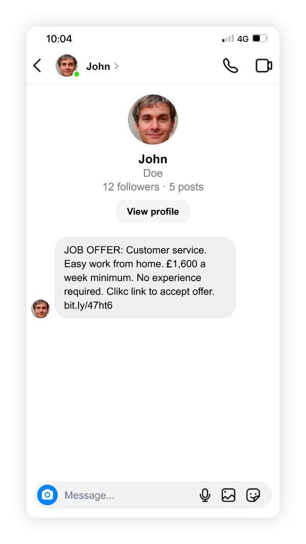 Screenshot of an Instagram job offer scam message.